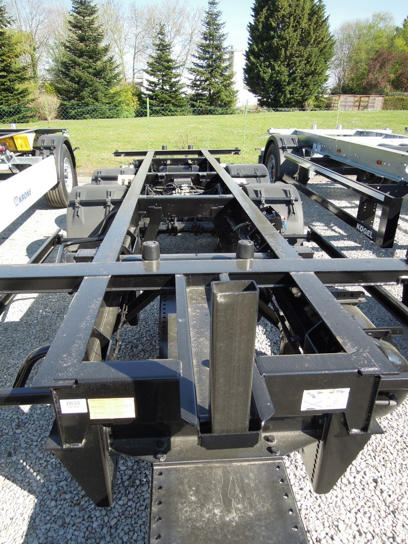 #18367 - Bild: 3 | Zentralachsanhänger für Wechselaufbauten | BDF-System, Jumbo/Maxi Ausführung, Lack -NEU-