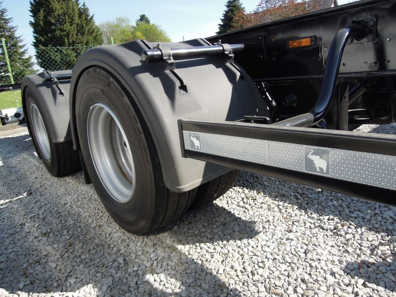 #18367 - Bild: 4 | Zentralachsanhänger für Wechselaufbauten | BDF-System, Jumbo/Maxi Ausführung, Lack -NEU-