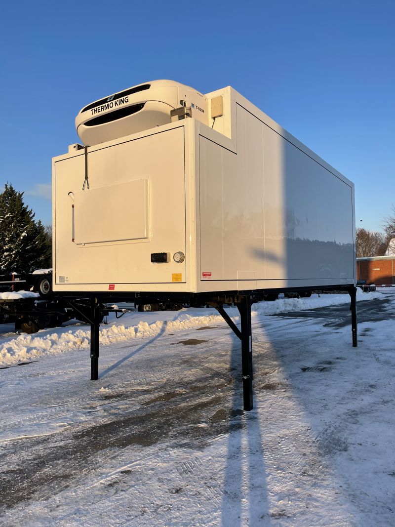 #17821 - Bild: 3 | Tiefkühl – Wechselkoffer mit Kühlgerät | BDF-System 7.450 mm lang, LACK NEU!